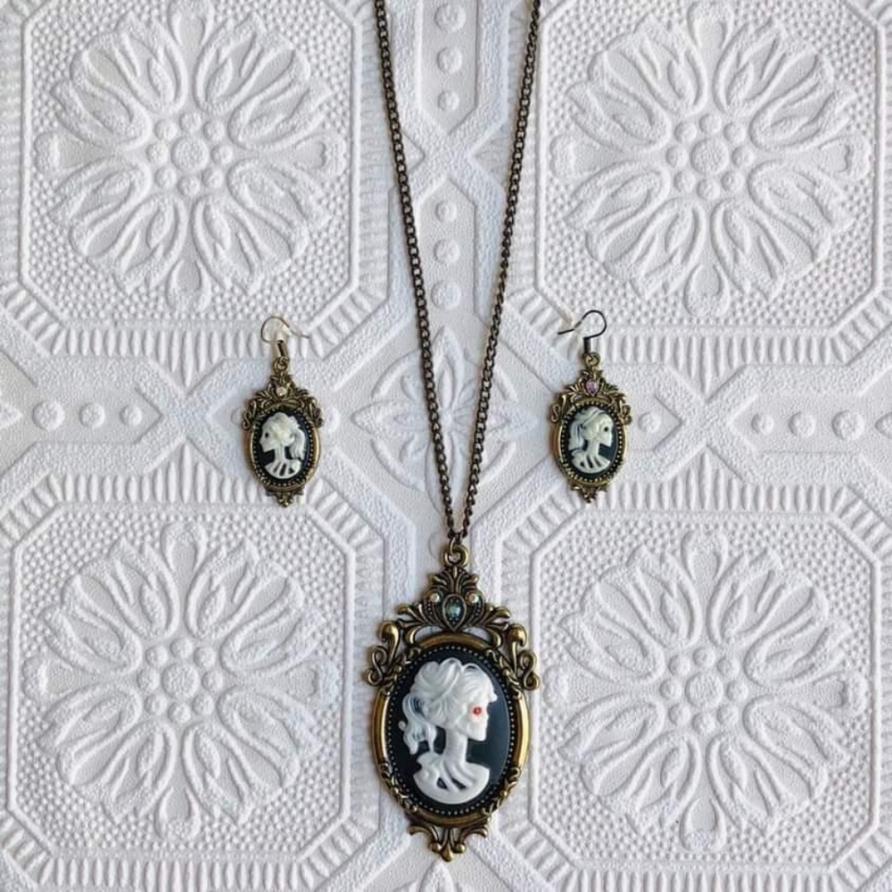 Halloween Gothic Skull Cameo Lady 3 pc Set